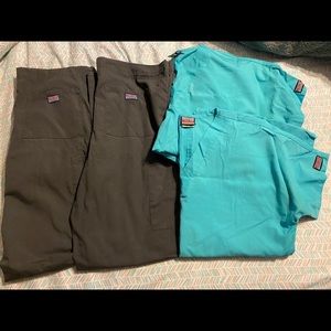 Women’s scrubs